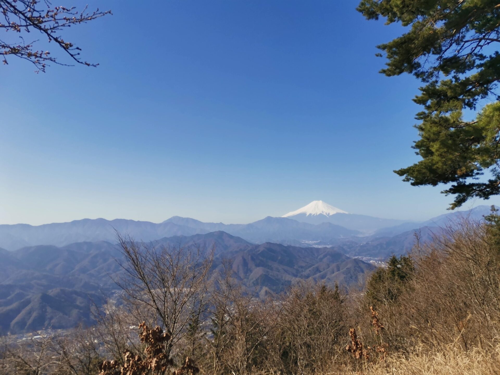 百蔵山 山頂 景色