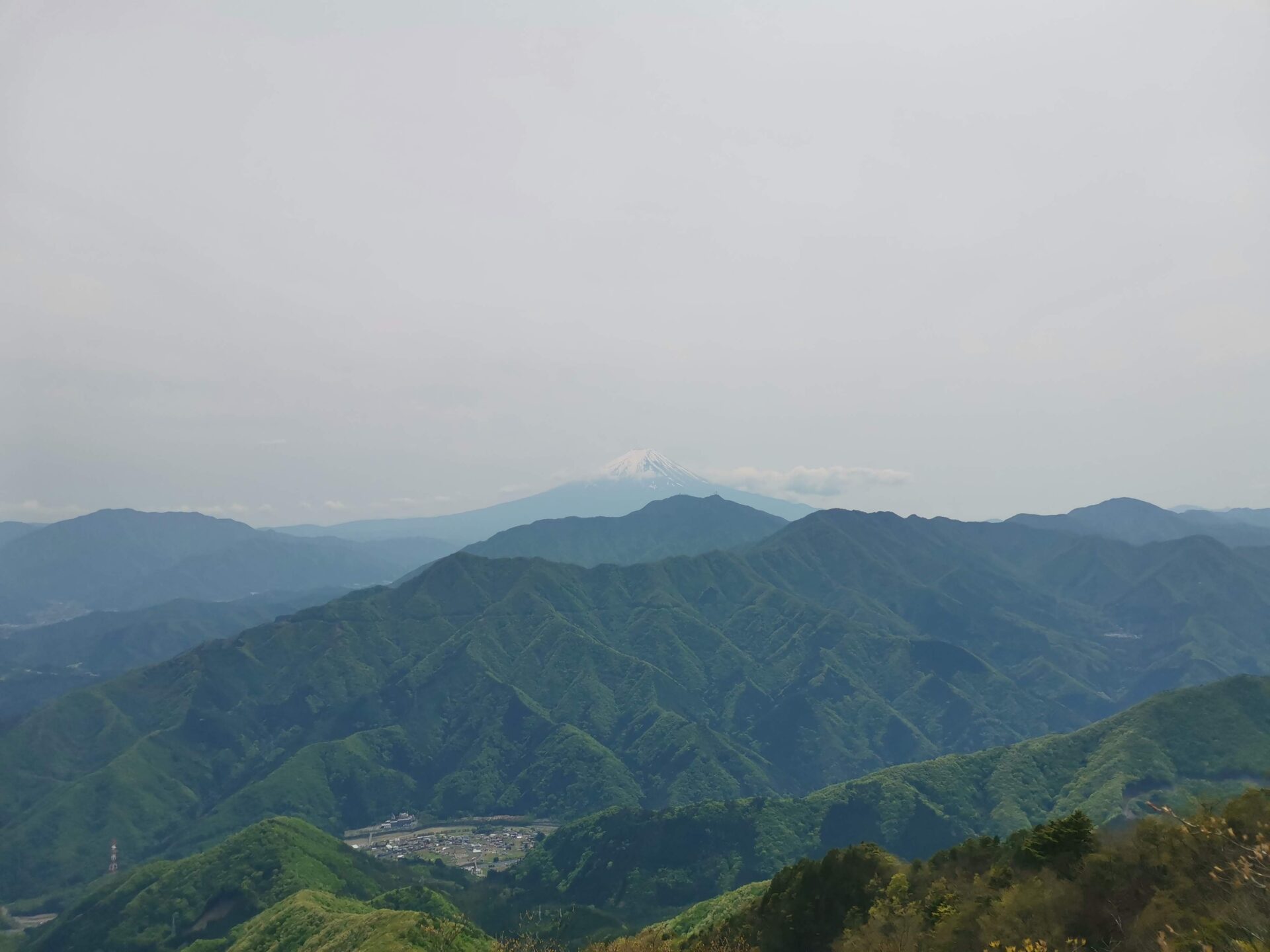滝子山 山頂 景色