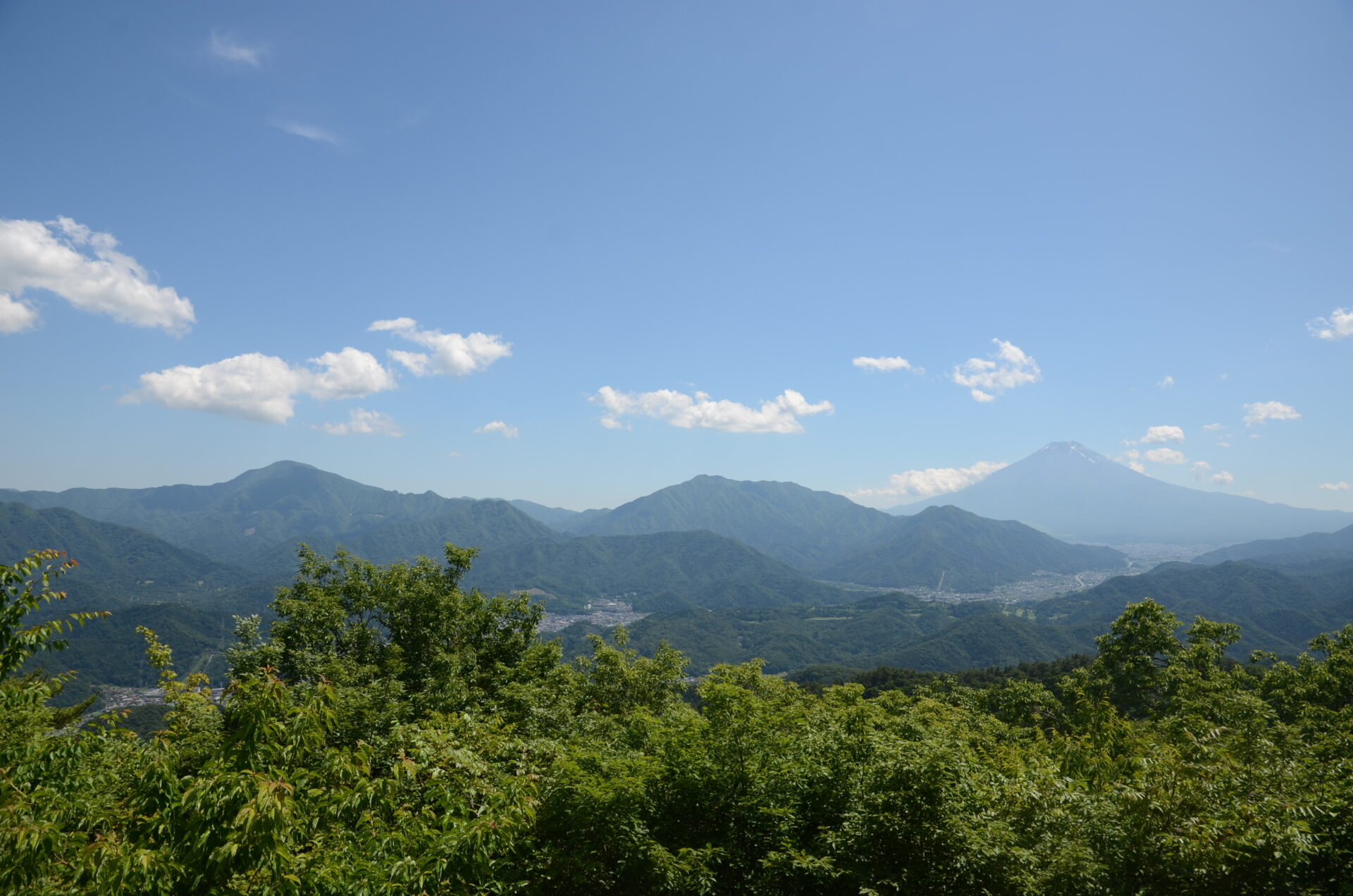 高川山 山頂 風景