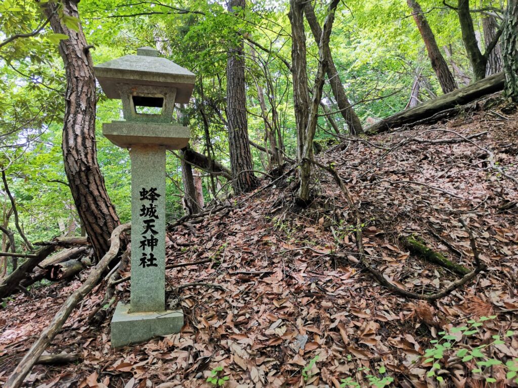 蜂城天神社 灯籠