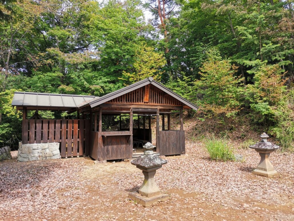 大久保那賀都神社