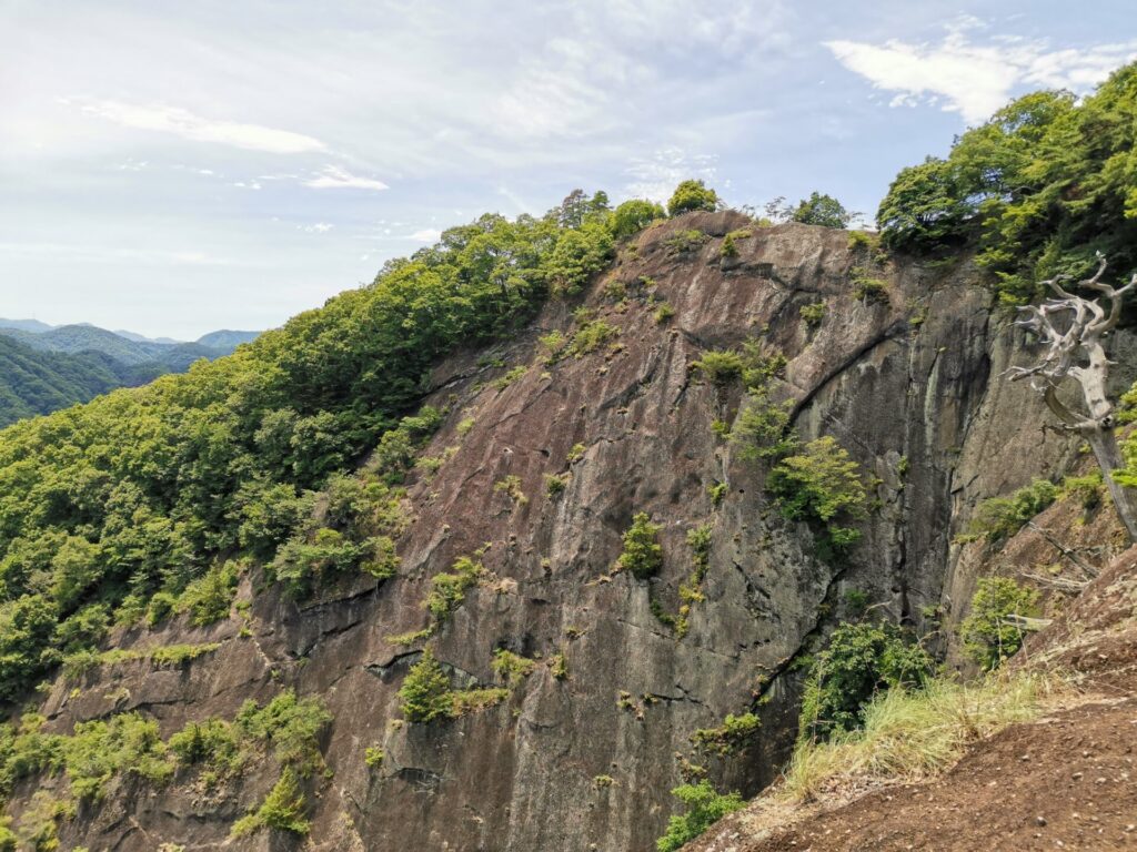 稚児落とし