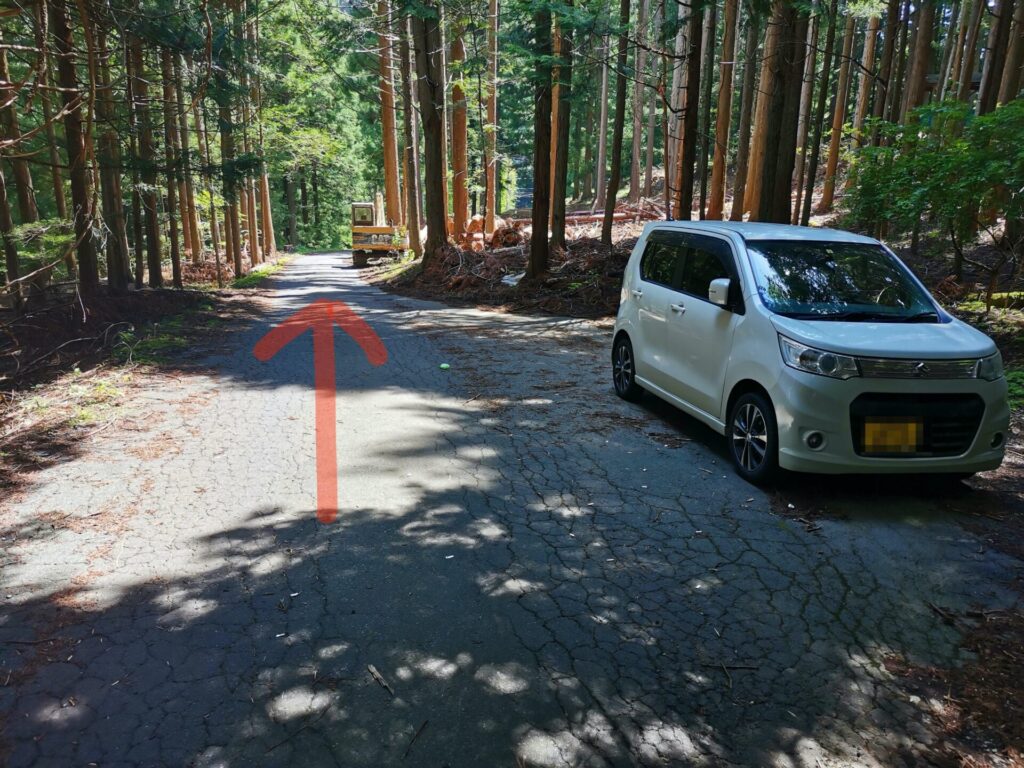 三輪神社 側道