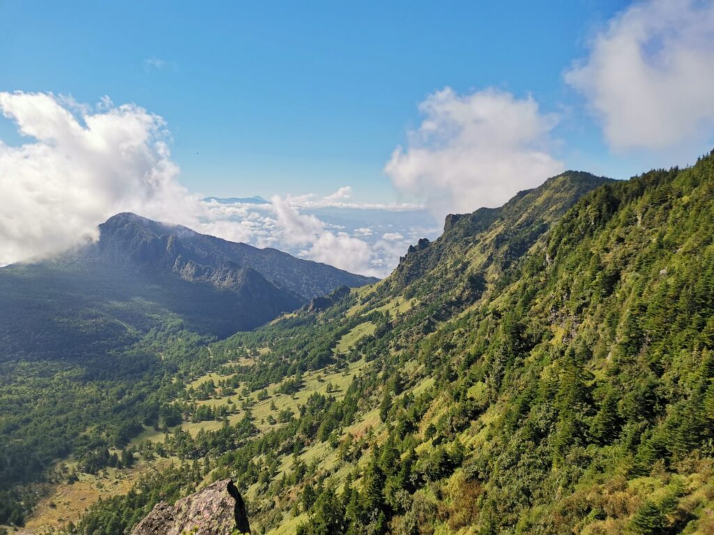 黒斑山