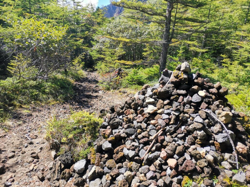 登山道