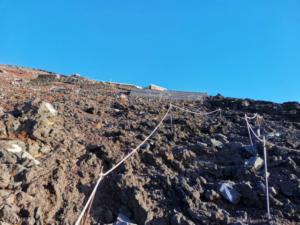 登山道