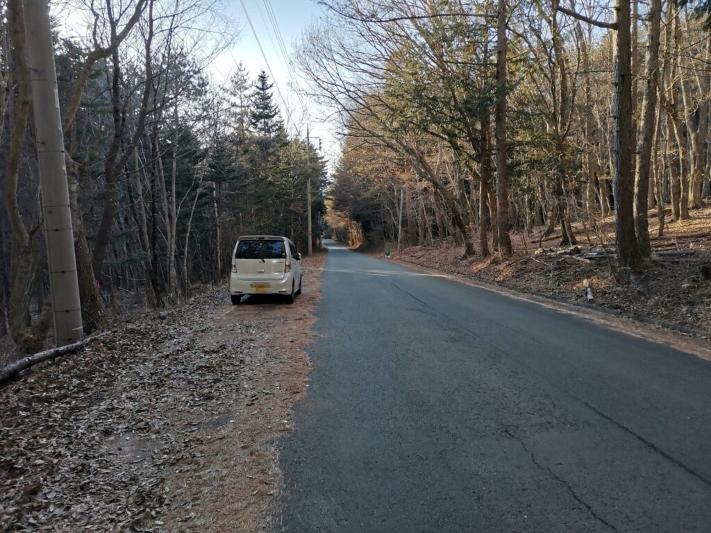 釈迦ヶ岳登山口 駐車場