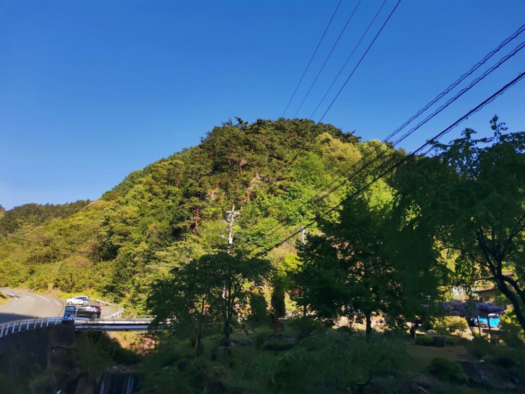 要害山登山口駐車場