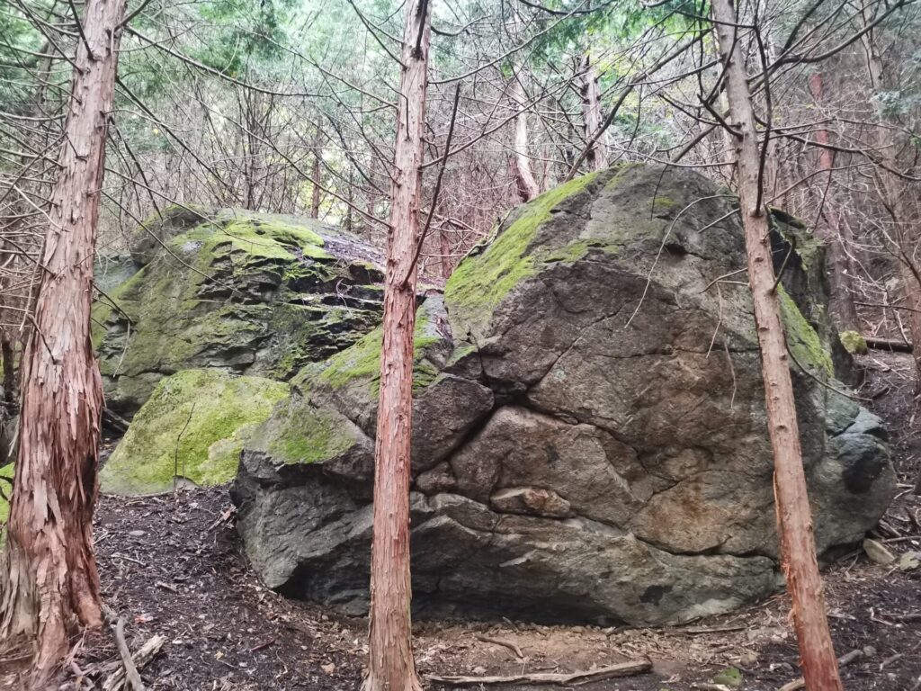 岩