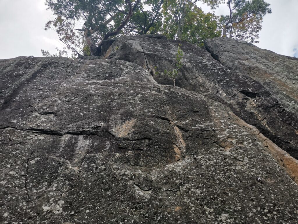 岩