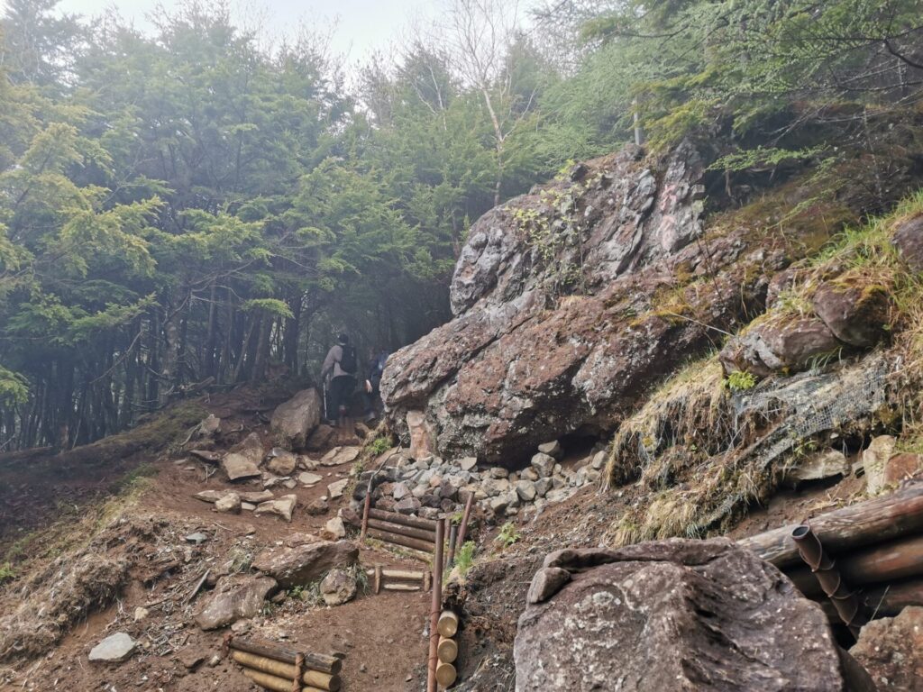 岩