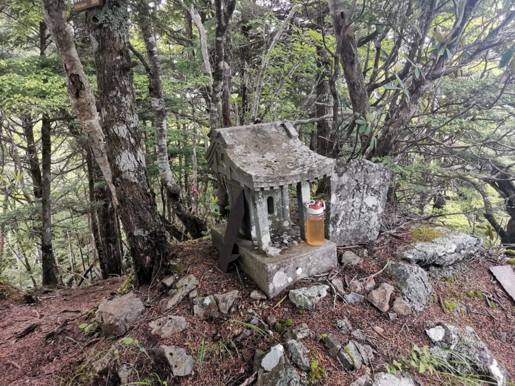 祠