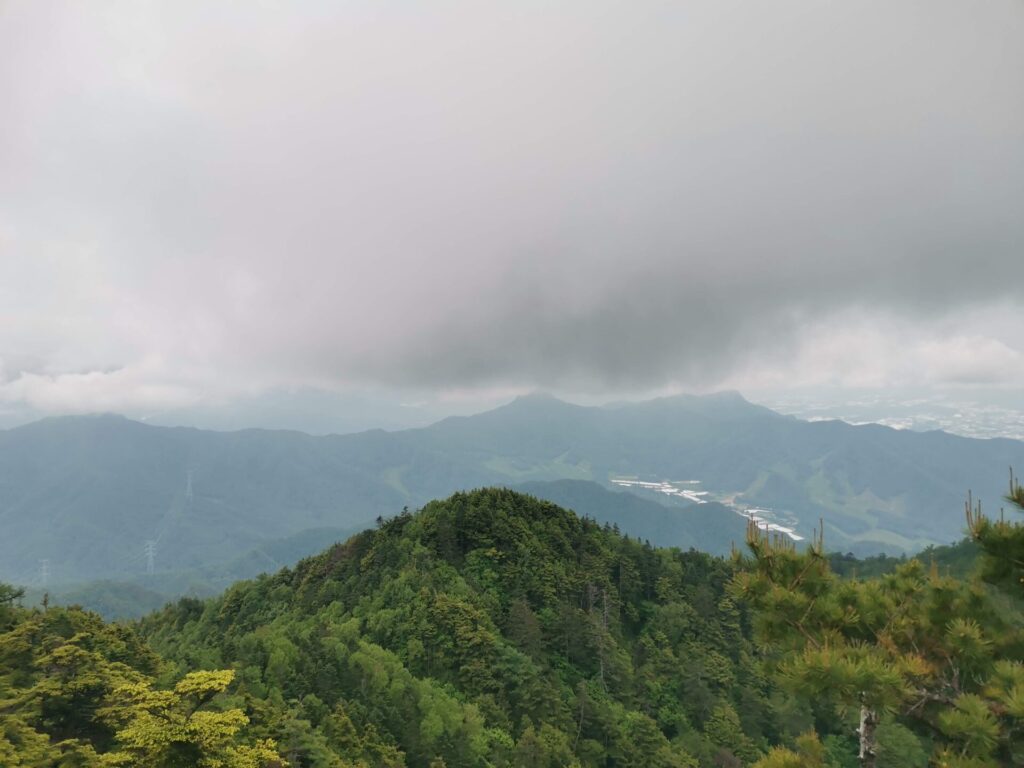 山