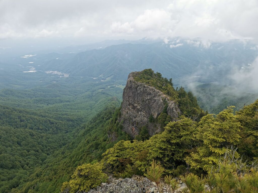 岩