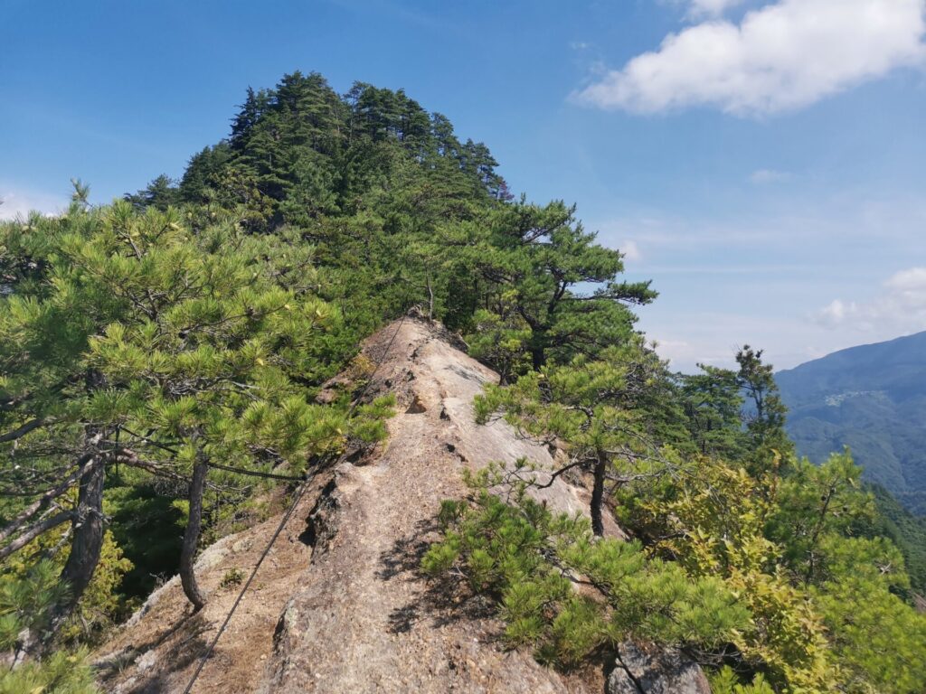 岩